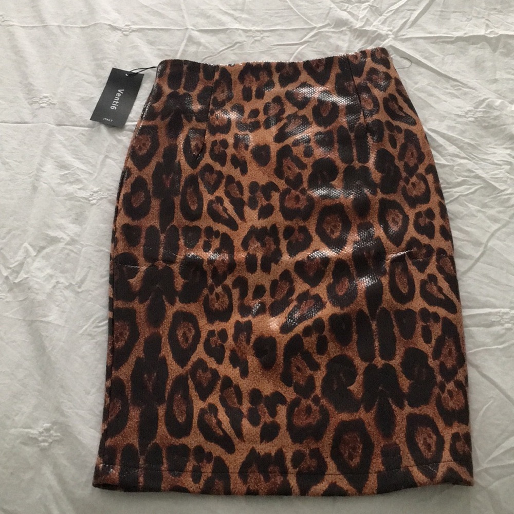 Pencil skirt